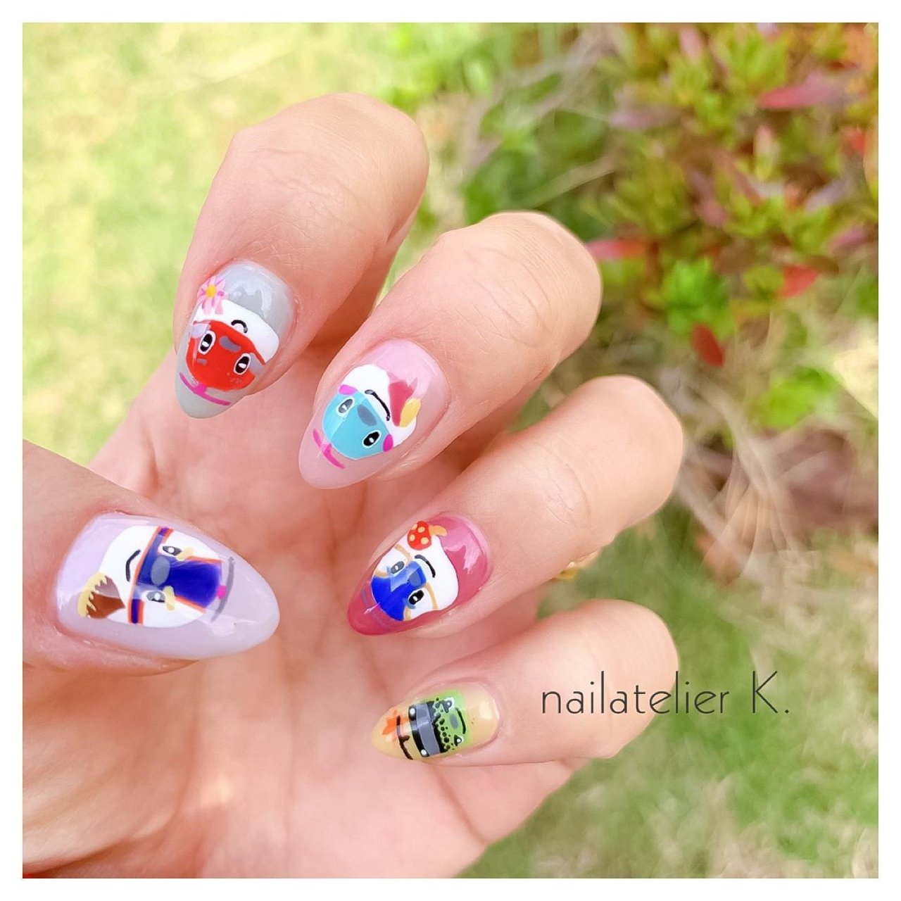 ハンド キャラクター カラフル ジェル Nailatelier Kのネイルデザイン No ネイルブック