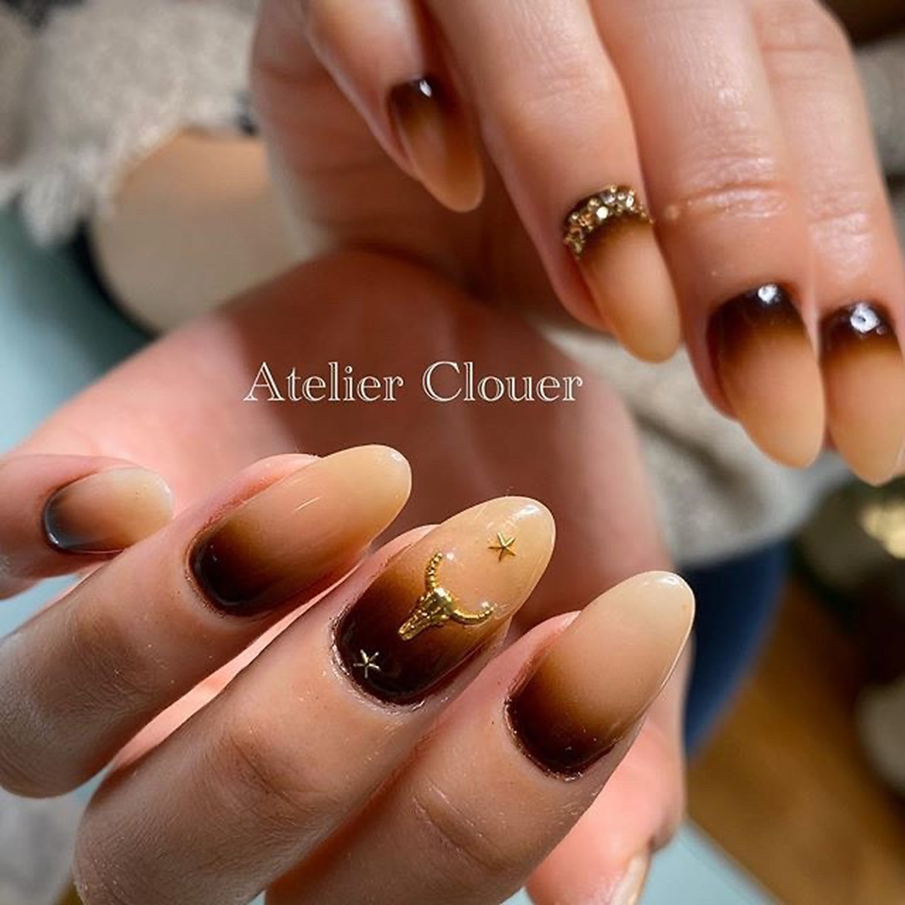 秋 冬 ハンド グラデーション ビジュー アトリエクルエ Atelierclouerのネイルデザイン No ネイルブック