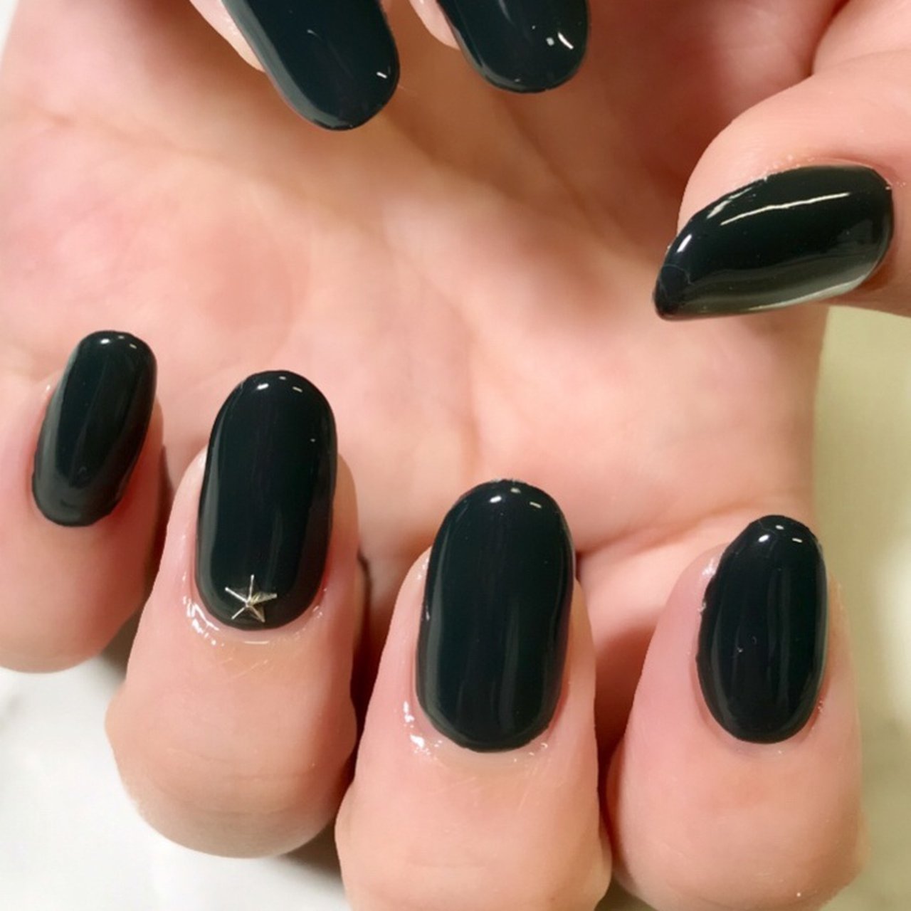 冬 デート 女子会 シンプル ワンカラー Nail Room Amery のネイルデザイン No 493 ネイルブック