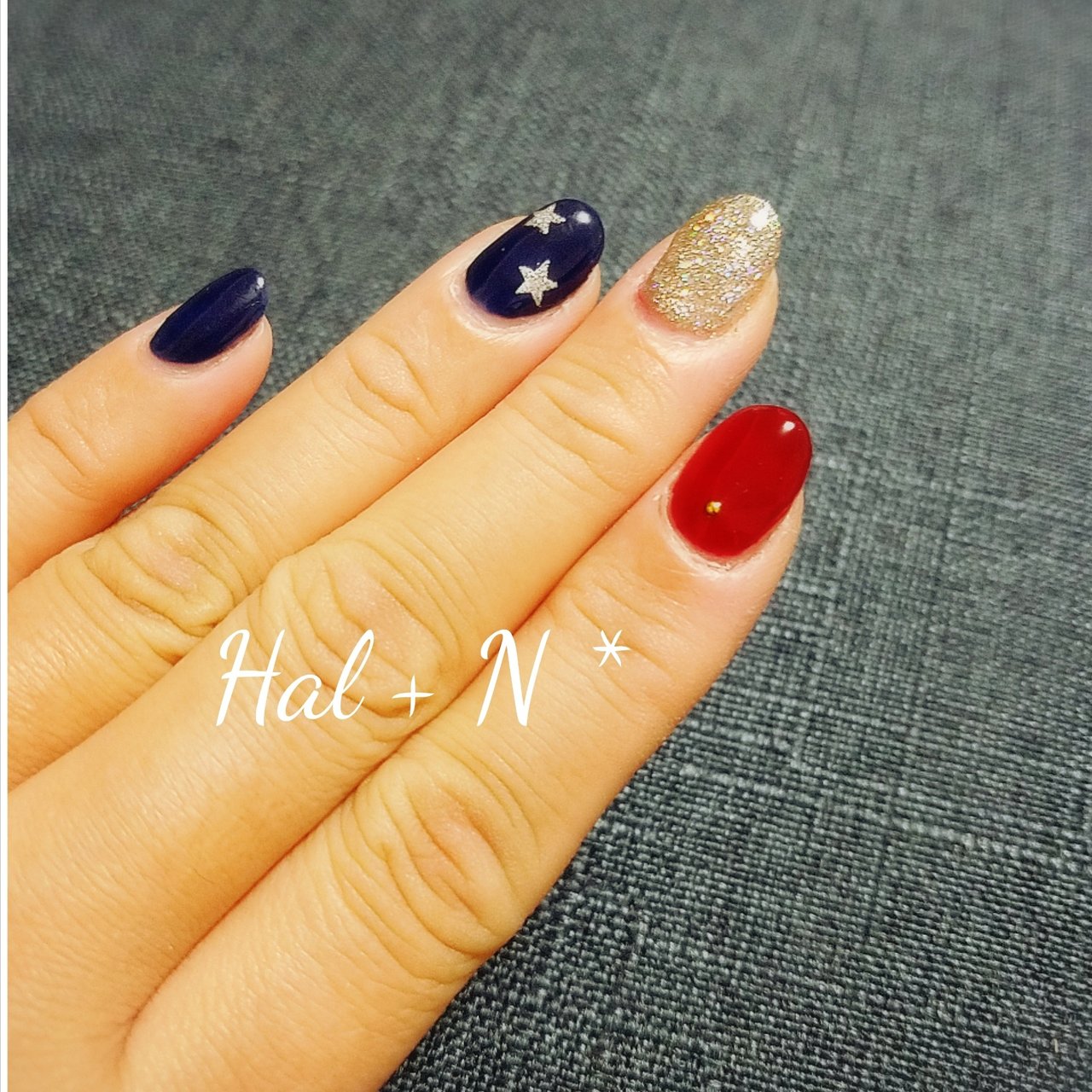 秋 冬 ハンド レッド ネイビー Hal N のネイルデザイン No ネイルブック