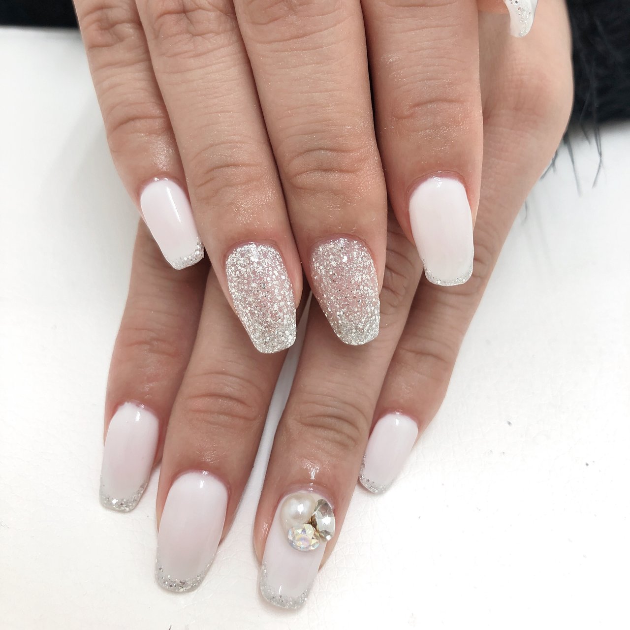 オールシーズン ハンド ラメ ワンカラー ミディアム Nailsalonlilyのネイルデザイン No ネイルブック