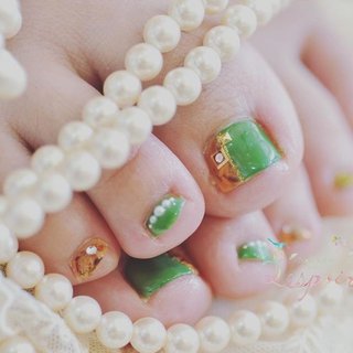 #フットネイル も #秋仕様 ❤︎
.
.
‥∵‥∴‥∴‥∵‥∴‥∵‥∴‥∴
#レスポワール
#山形ネイル
#ボタニカルネイル❤︎
#水彩フラワーネイル❤︎
#レリーフネイル❤︎
ができるネイルサロンです🎀
‥∵‥∴‥∴‥∵‥∴‥∵‥∴‥∴
#フルールアクアレル
#水彩プロフェサー
#水彩フラワー認定講師山形
#水彩プロフェサー山形
#水彩プロフェサー仙台
#水彩フラワー認定講師仙台
#田辺さおり先生 
#スワロフスキー
#ウェディングネイル 
#ブライダルネイル 
#プレ花嫁
#卒花嫁 
#山形ネイルサロン 
#山形市ネイルサロン 
#山形ジェルネイル 
#山形市嶋 
#レスポワール
#秋ネイル #秋 #冬 #フット #べっ甲 #グリーン #ブラウン #ペディキュア #お客様 #kaga.numazawa #ネイルブック