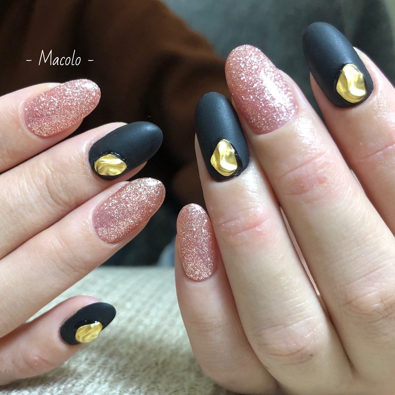 冬 オールシーズン 女子会 ハンド ラメ Nailsalon Macoloのネイルデザイン No ネイルブック