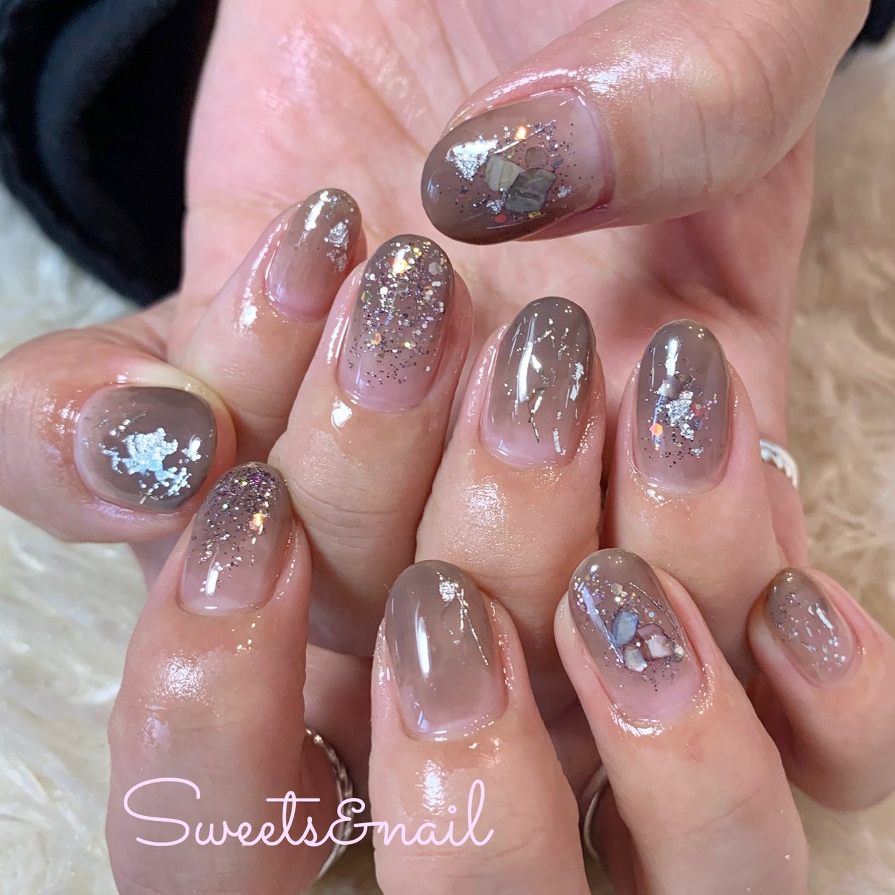 秋 冬 オールシーズン ハンド ラメ Sweets Nailのネイルデザイン No ネイルブック