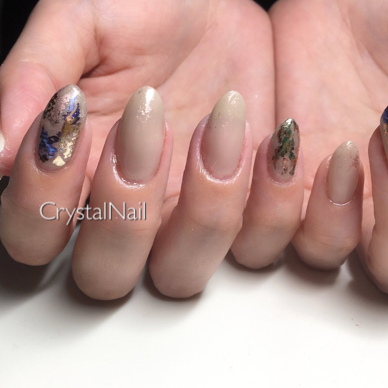 冬 オールシーズン オフィス グレージュ Crystal Nailのネイルデザイン No ネイルブック