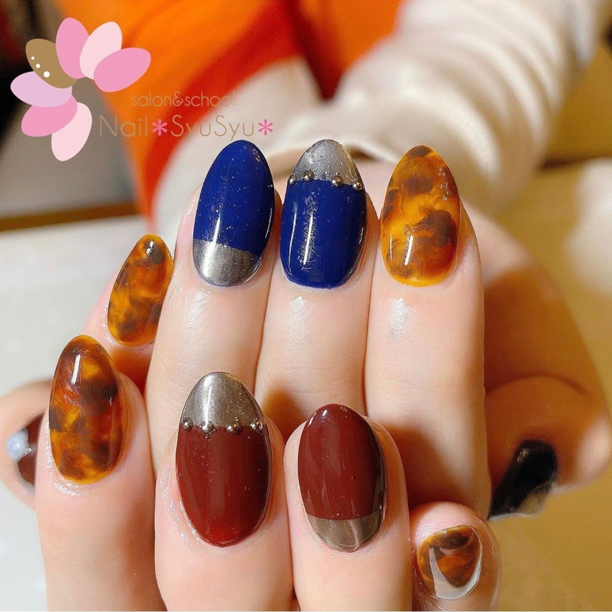 秋 冬 ハンド 変形フレンチ べっ甲 Nail Syusyu ネイルシュシュのネイルデザイン No ネイルブック