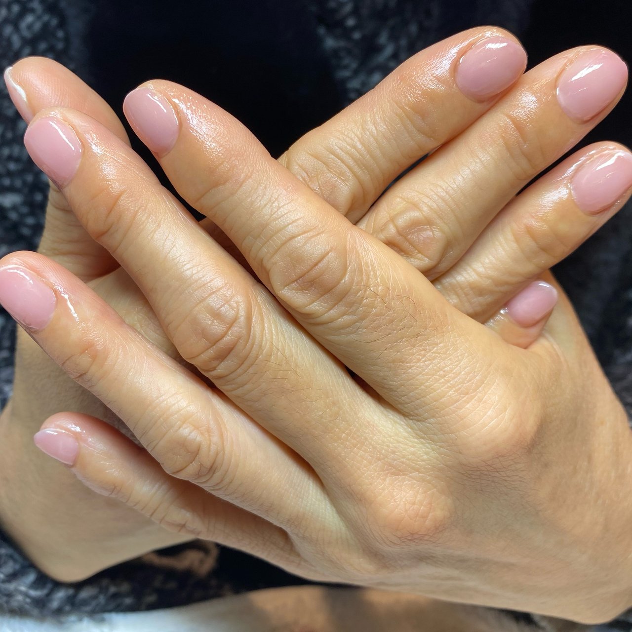 オールシーズン オフィス ハンド シンプル ワンカラー アトリエワイズ ネイルサロン トレーニングスクールのネイルデザイン No ネイルブック