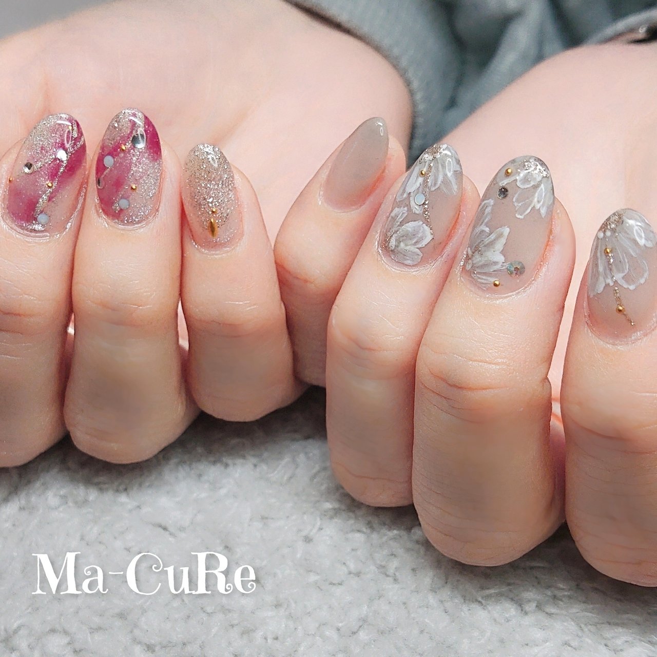 秋 冬 ハンド ラメ フラワー 𝑴𝒂 𝑪𝒖𝑹𝒆 ﾏｰｷｭｱ のネイルデザイン No ネイルブック