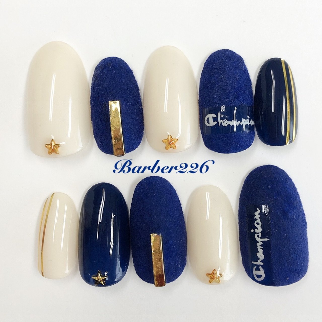 ホワイト ネイビー ゴールド Barber226 Nailのネイルデザイン No ネイルブック