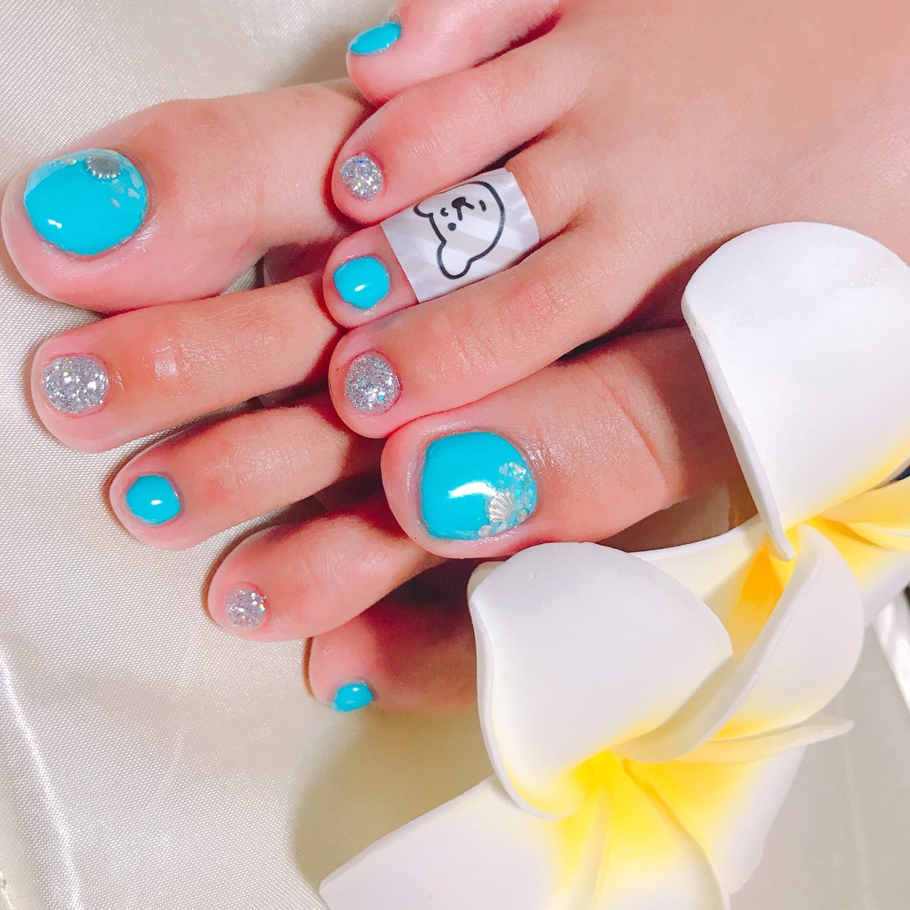 夏 フット シンプル ショート ターコイズ Nailsalonlilyのネイルデザイン No ネイルブック