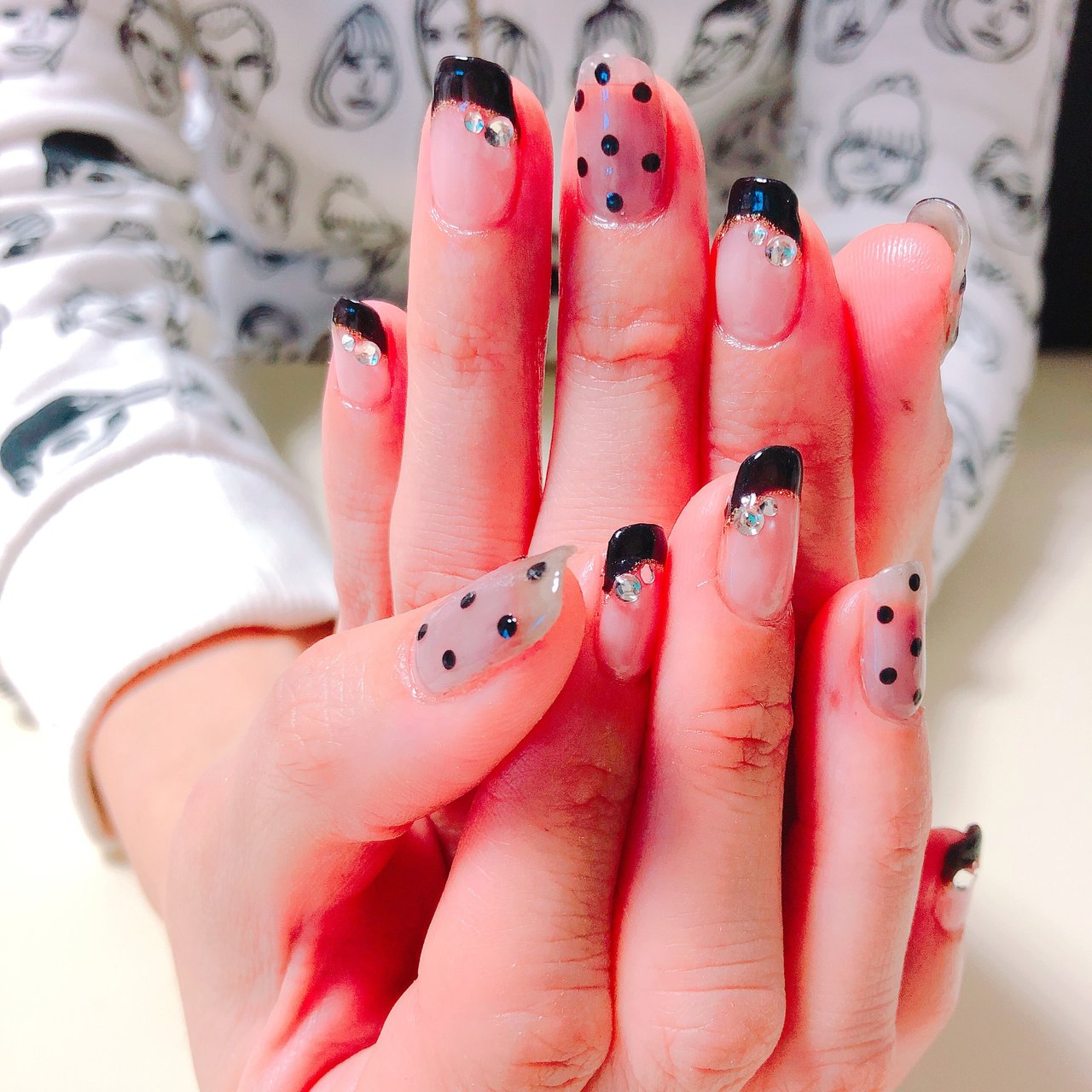 オールシーズン ハンド フレンチ ドット ミディアム Nailsalonlilyのネイルデザイン No ネイルブック