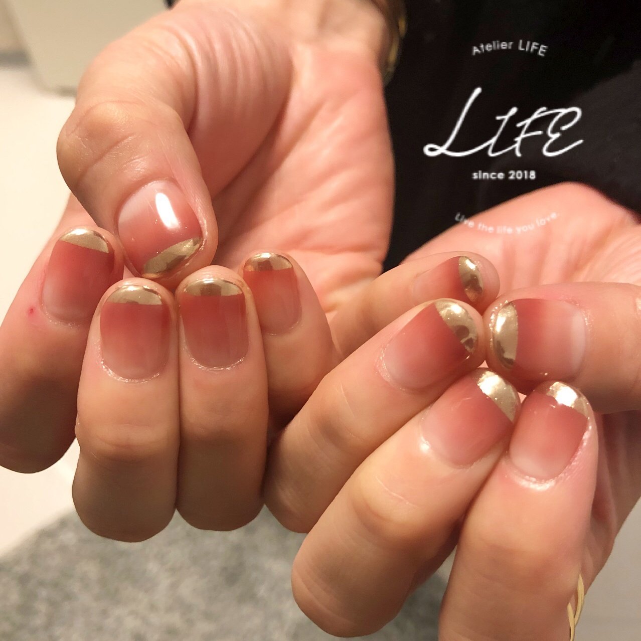 秋 冬 オールシーズン ハンド グラデーション Atelier Life 三石弥生のネイルデザイン No ネイルブック
