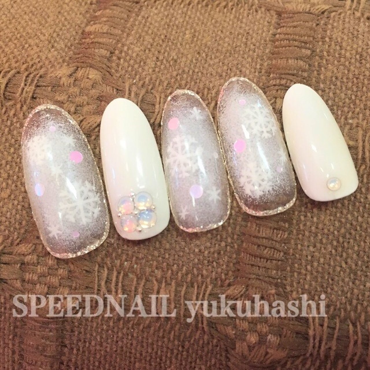 冬 クリスマス ハンド シースルー チーク Speednailゆめタウン行橋店のネイルデザイン No ネイルブック