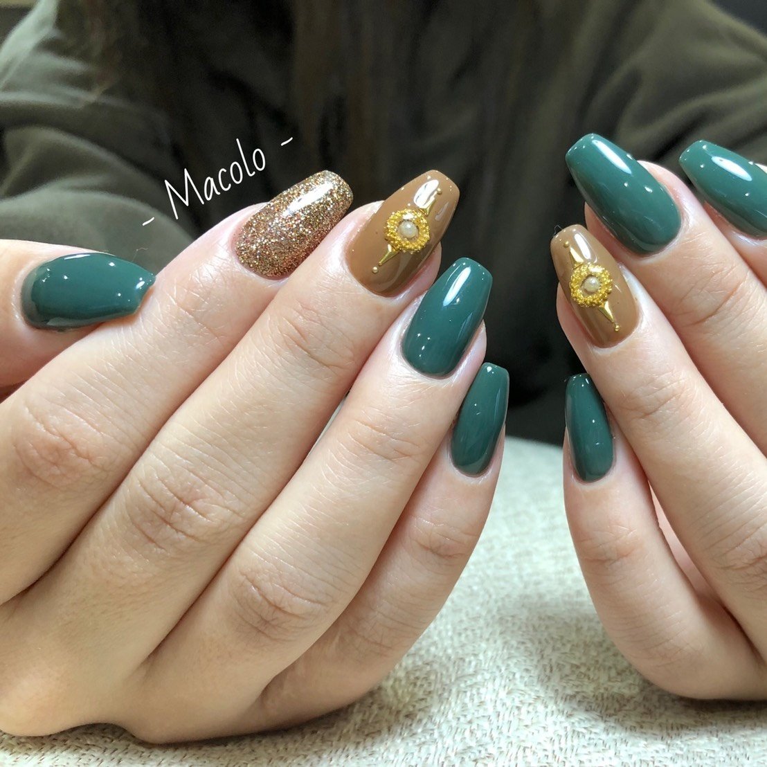 秋 冬 お正月 成人式 ハンド Nailsalon Macoloのネイルデザイン No ネイルブック