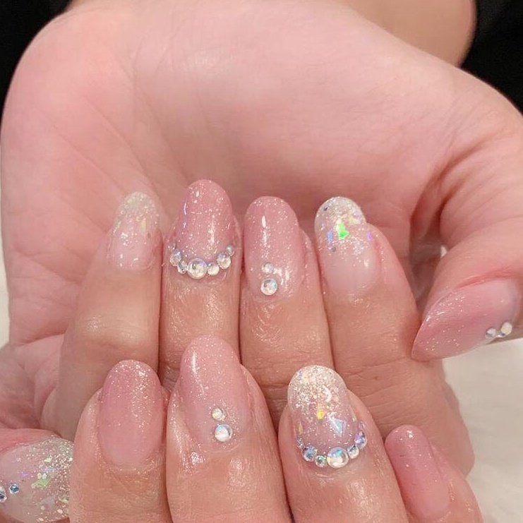 秋 冬 オールシーズン グラデーション ラメ Nailupのネイルデザイン No ネイルブック