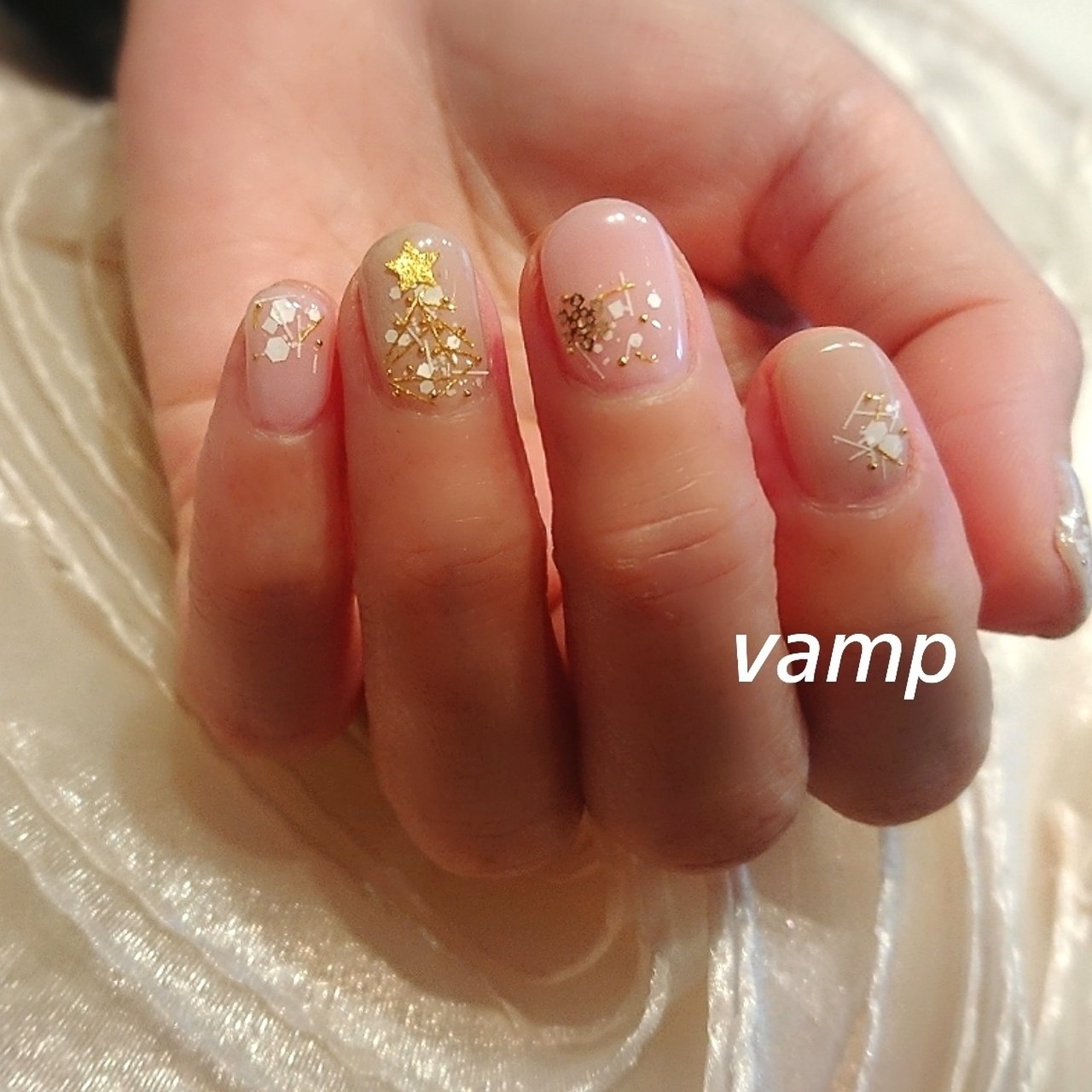 冬 クリスマス ハンド ホログラム 雪の結晶 Vampのネイルデザイン No ネイルブック