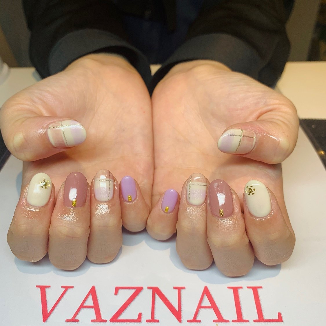 Vaz Nailのネイルデザイン No ネイルブック