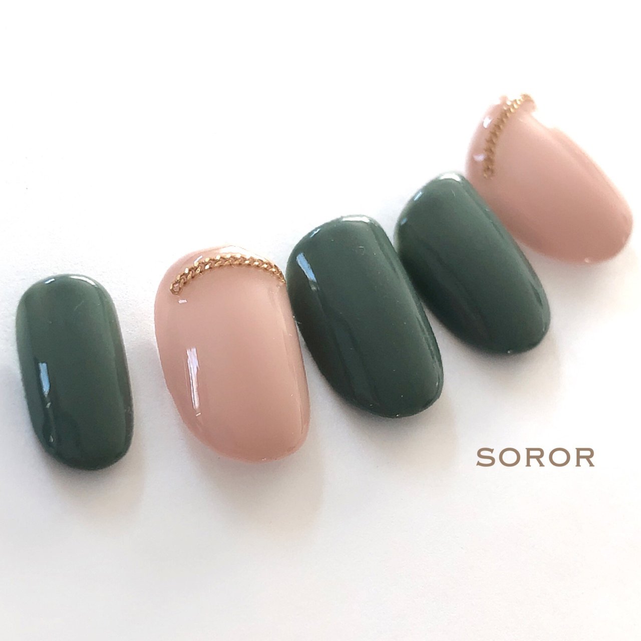 ハンド シンプル ワンカラー チェーン ショート Soror ネイルチップ販売のネイルデザイン No ネイルブック