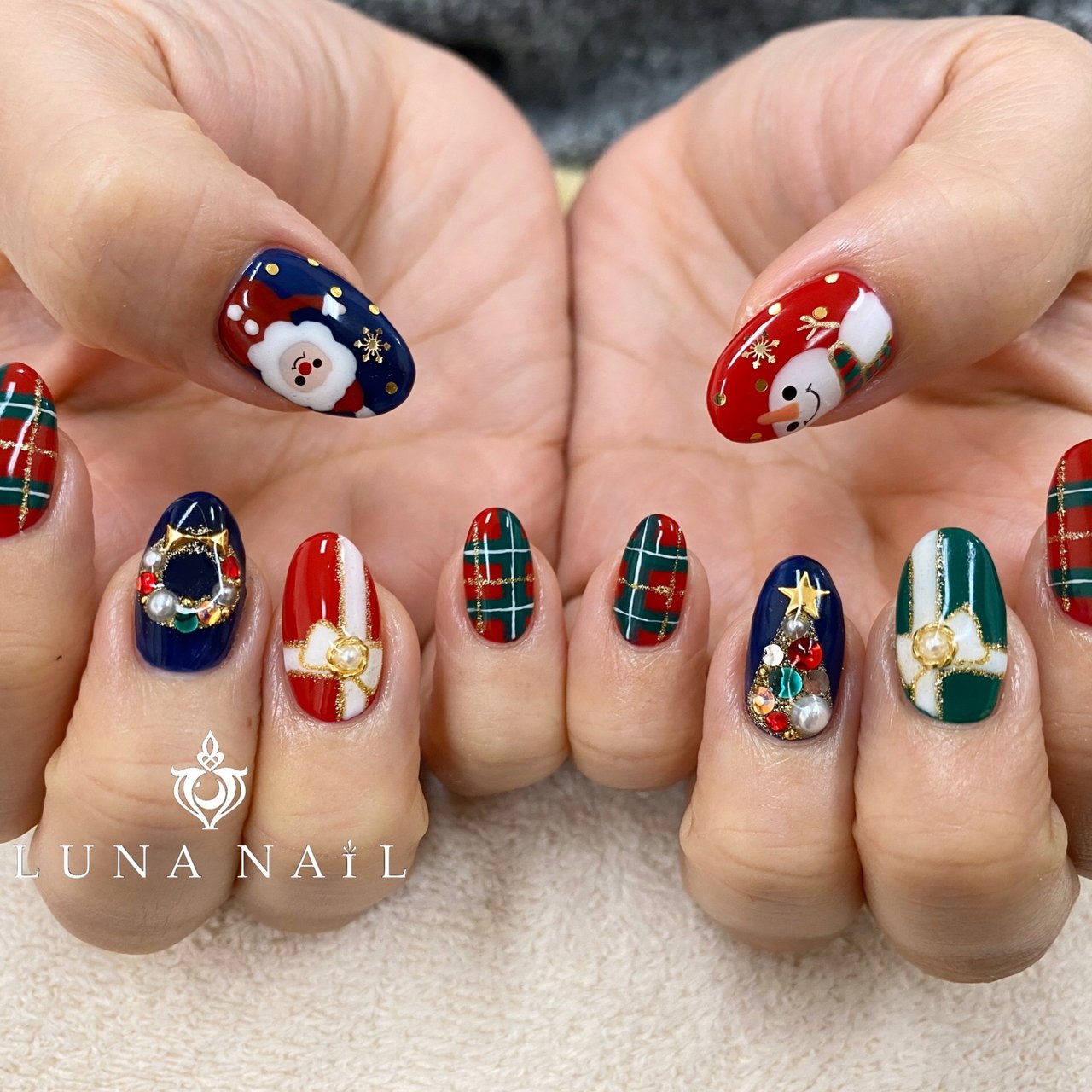 冬 クリスマス ハンド チェック キャラクター Luna Nail のネイルデザイン No ネイルブック