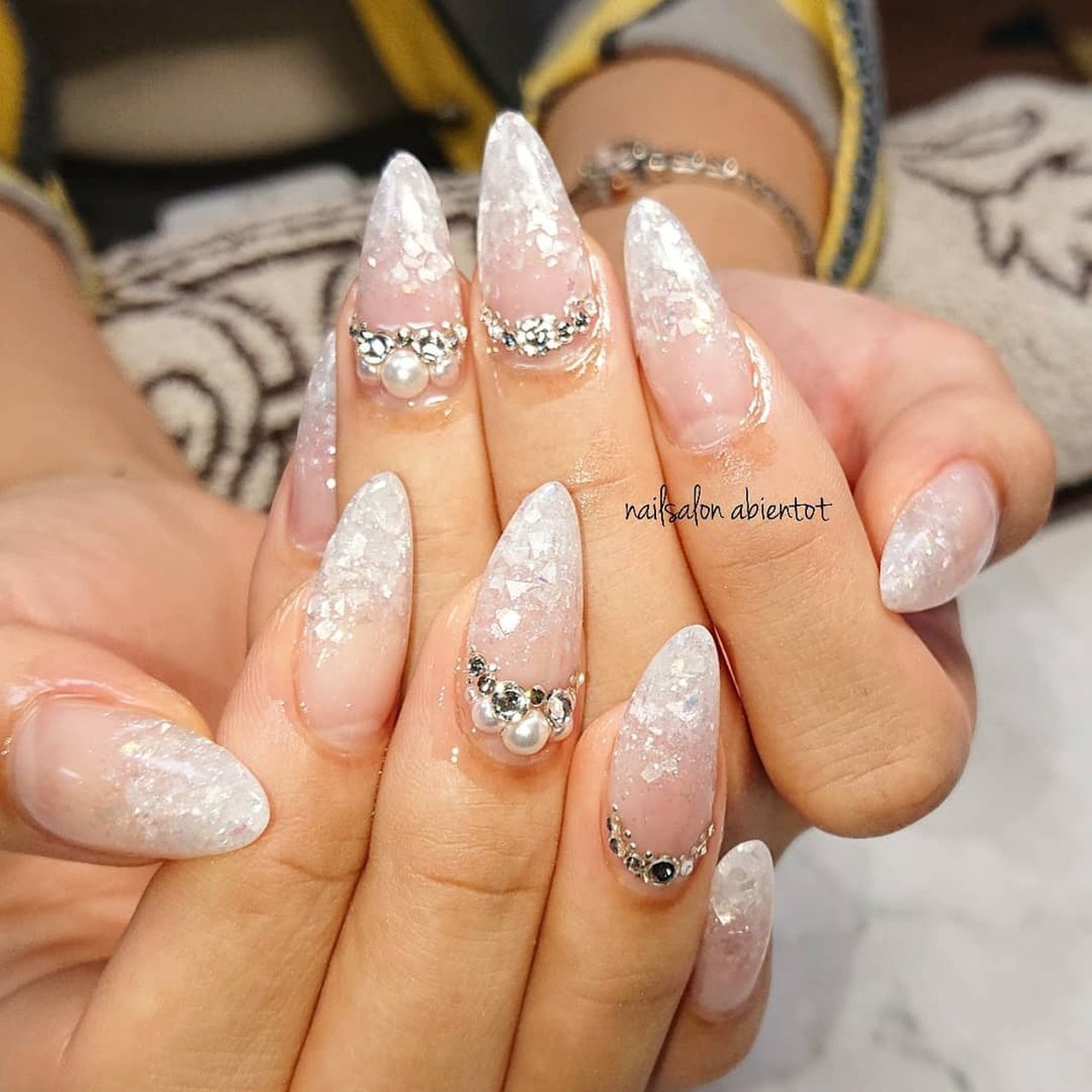ブライダル パーティー デート 女子会 ハンド ネイルサロン アビアントのネイルデザイン No ネイルブック