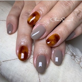 #nail #nailart #naildesign #gel #gelnails #ネイル #ネイルアート #ネイルデザイン #ジェル #ジェルネイル #べっ甲 #べっ甲ネイル #定番 #秋仕様 #グレージュネイル #グレージュ #秋カラー #大人ネイル #可愛い #人気 #ハンドネイル #一層残し #フィルイン #北九州市 #八幡西区 #自宅ネイルサロン #네일 #ネイルブック #Chair'S nail #ネイルブック