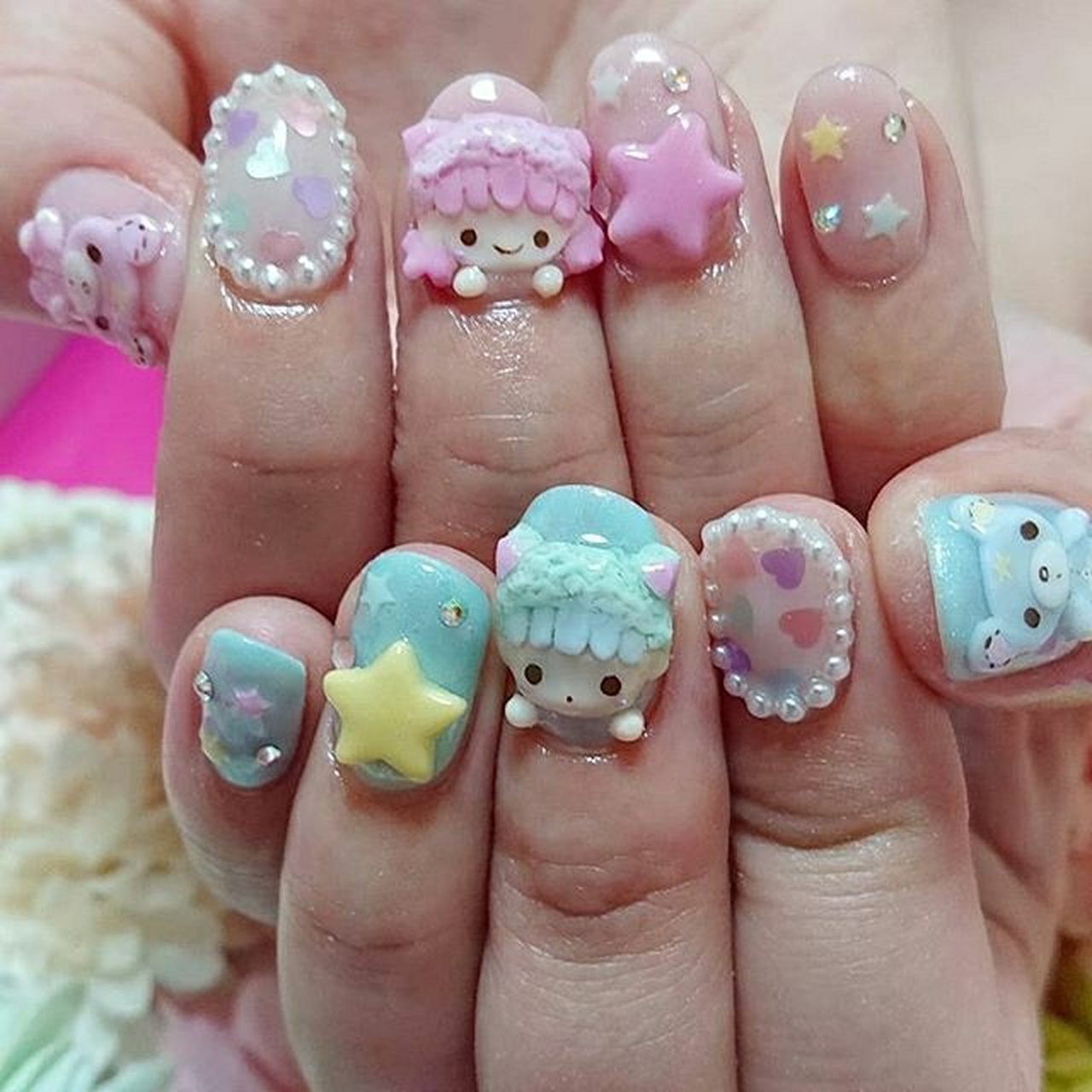 商品説明必読!!サンリオ❤︎クリスマスネイルパーツ５個セット 商品説明必読!!サンリオ❤︎クリスマスネイルパーツ5個セット