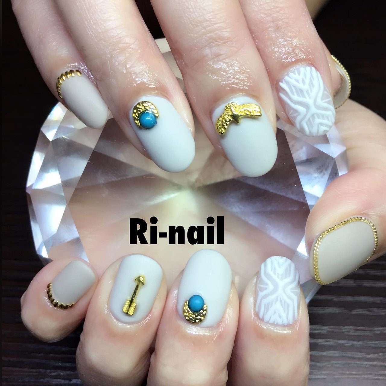 ワンカラー ボヘミアン エスニック ネイティブ レース Ri Nailのネイルデザイン No ネイルブック