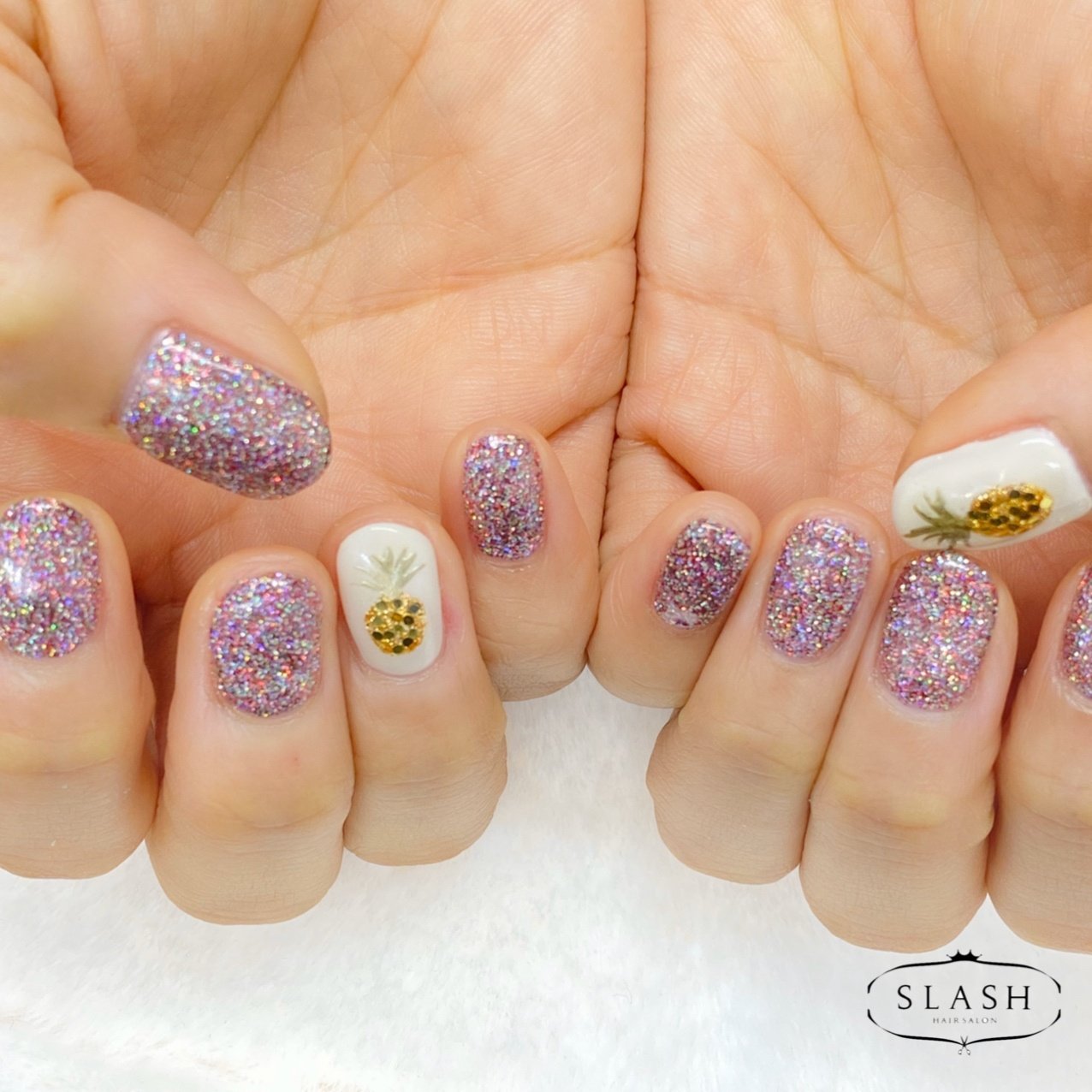 海 リゾート ハンド ラメ ワンカラー Slash Nail Tsukiyamaのネイルデザイン No ネイルブック