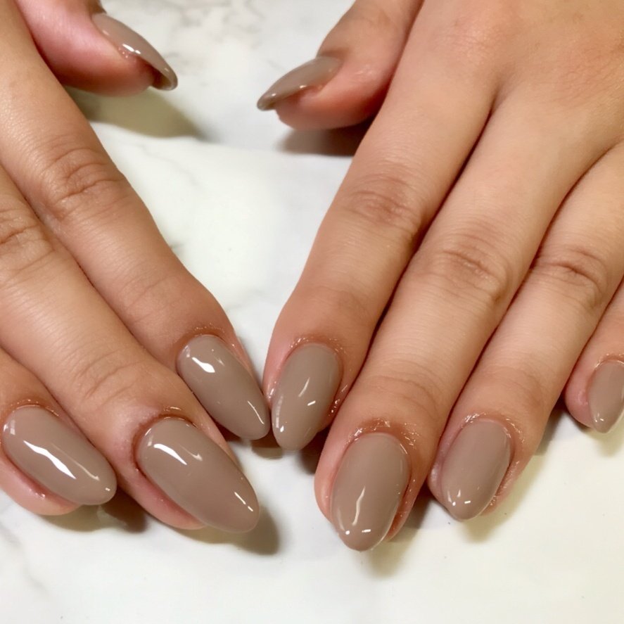 オールシーズン シンプル ワンカラー ベージュ ブラウン Nail Room Amery のネイルデザイン No ネイルブック