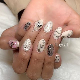 ミッキーバルーンのネイルデザイン ネイルブック