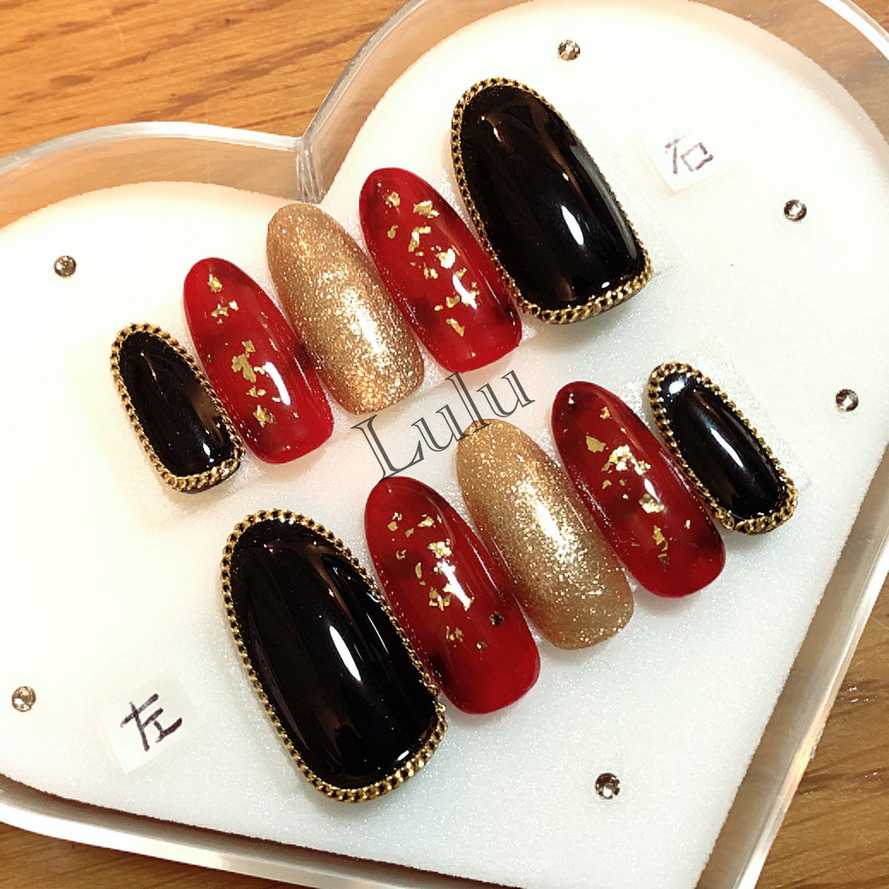 成人式 レッド ブラック ゴールド ジェル Lulu Nailのネイルデザイン No ネイルブック