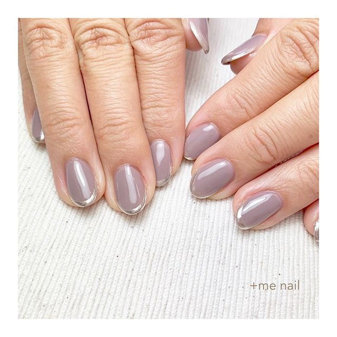 オールシーズン フレンチ ミラー グレージュ シルバー Me Nailのネイルデザイン No ネイルブック