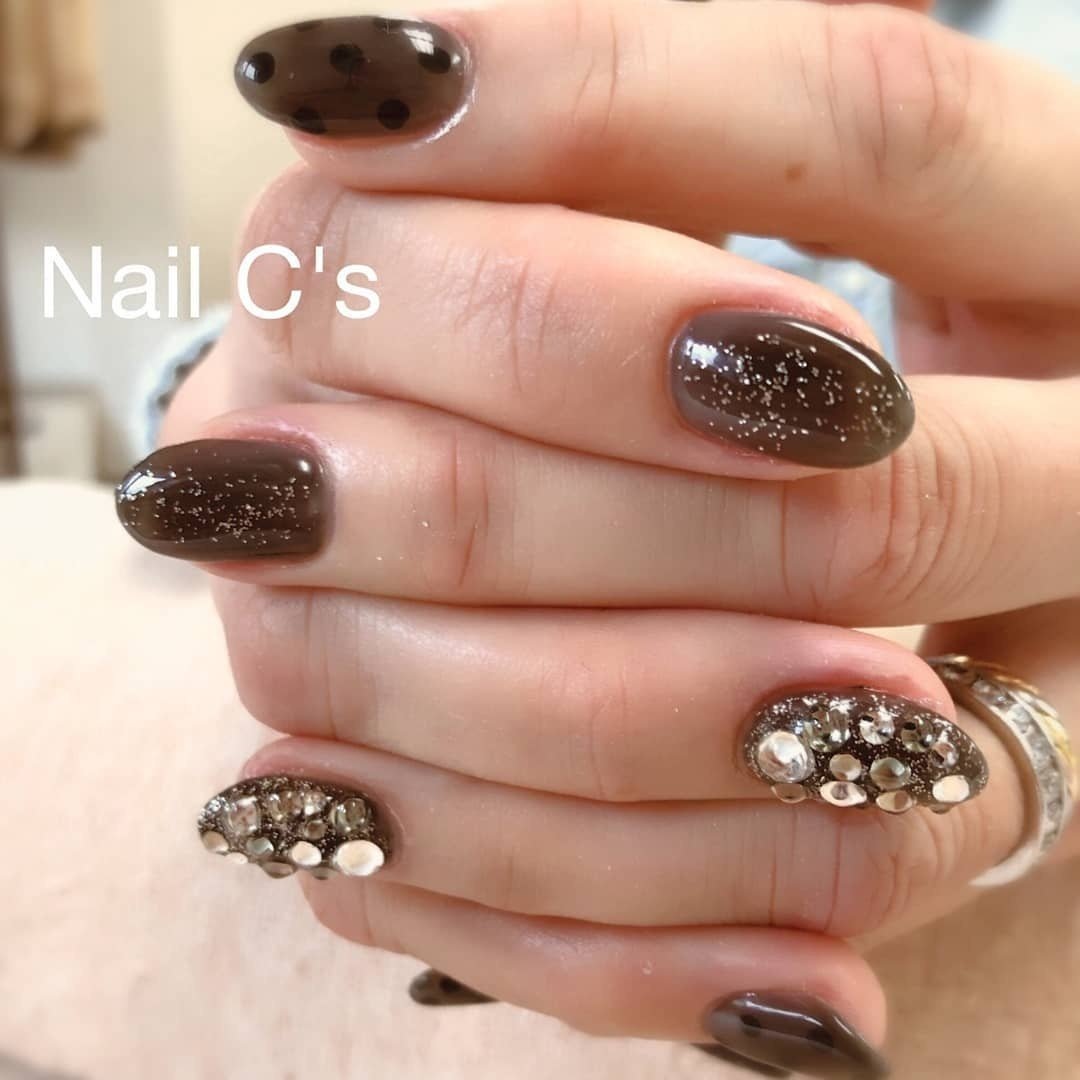 冬 オールシーズン パーティー ハンド ラメ Yumi Yoshikura Nail C S ネイルシーズ のネイル デザイン No ネイルブック