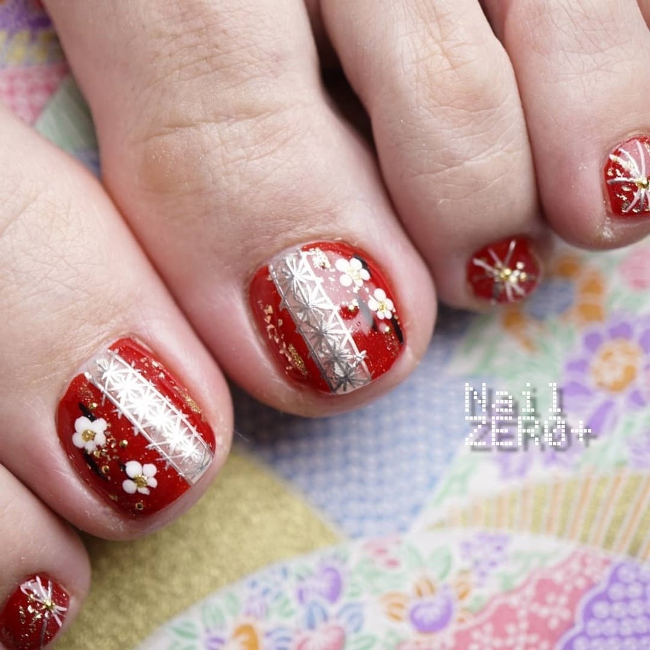 冬 お正月 成人式 フット ワンカラー 塩見隼人 池袋 ネイルゼロプラスのネイルデザイン No ネイルブック