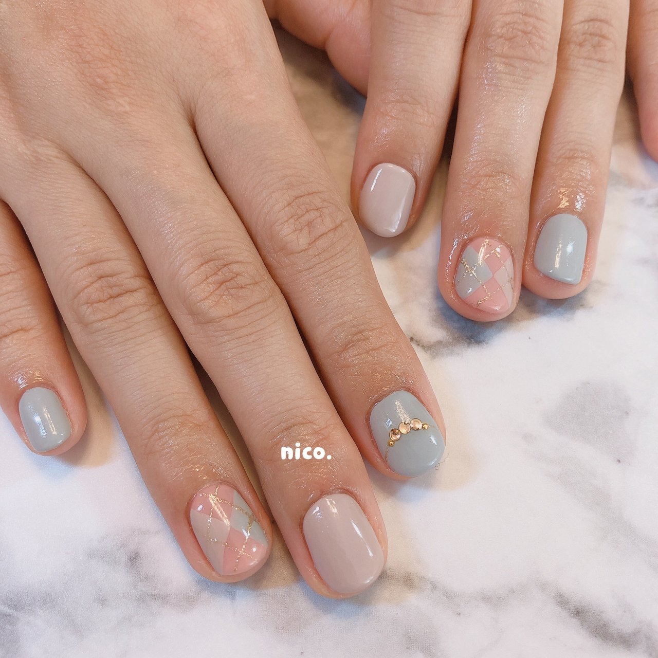 ハンド ピンク グレージュ グレー Nailsalon Nico のネイルデザイン