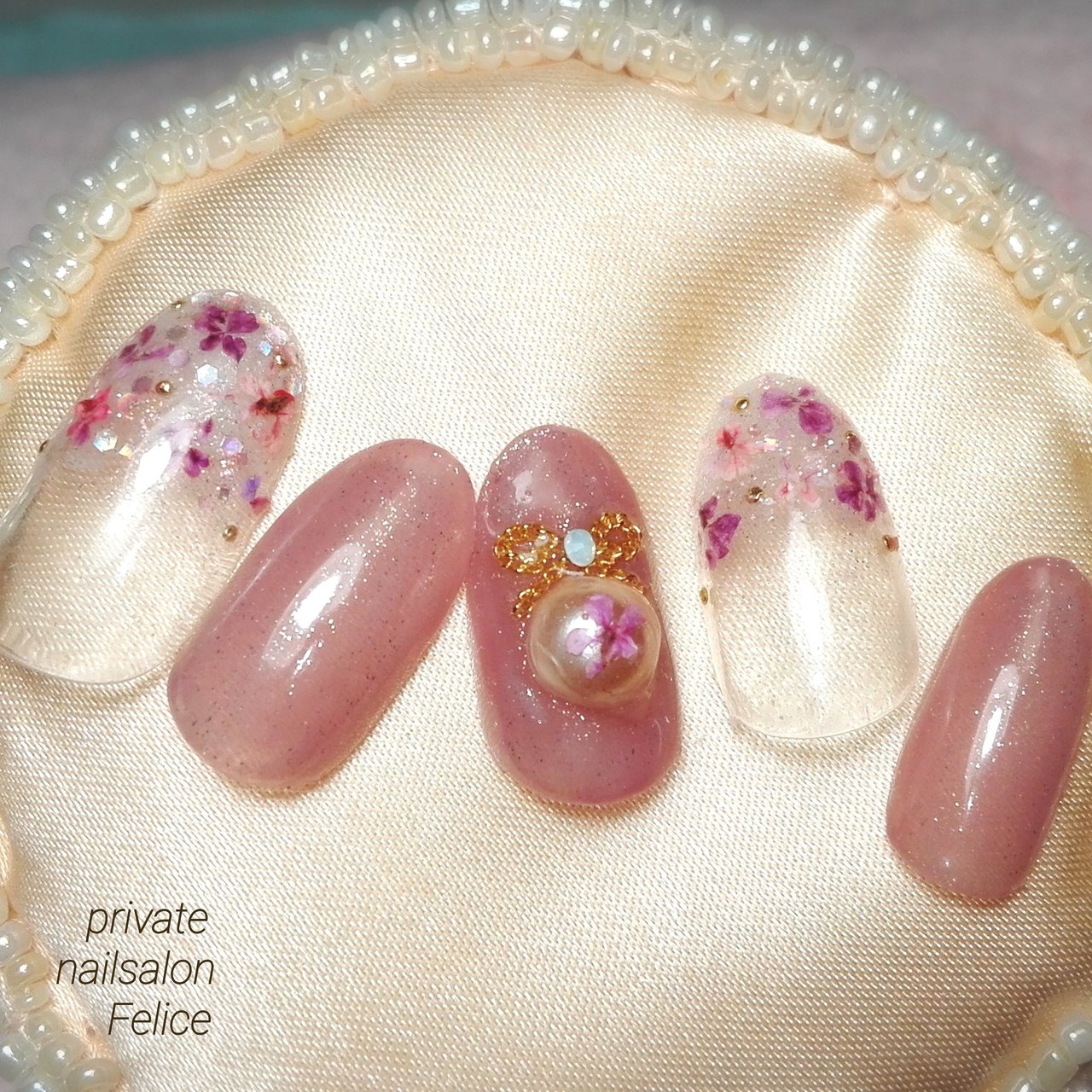 春 お正月 成人式 デート ハンド りえ 熊本光の森ﾌﾟﾗｲﾍﾞｰﾄﾈｲﾙｻﾛﾝ ﾌｪﾘｰﾁｪ のネイルデザイン No ネイル ブック