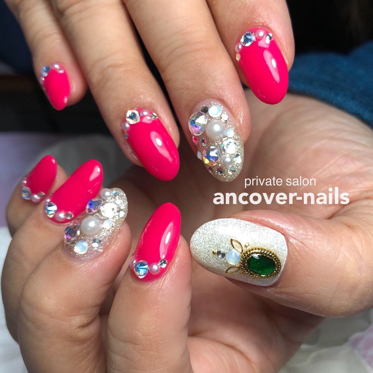 冬 クリスマス パーティー ハンド ビジュー Ancover Nailsのネイルデザイン No ネイルブック