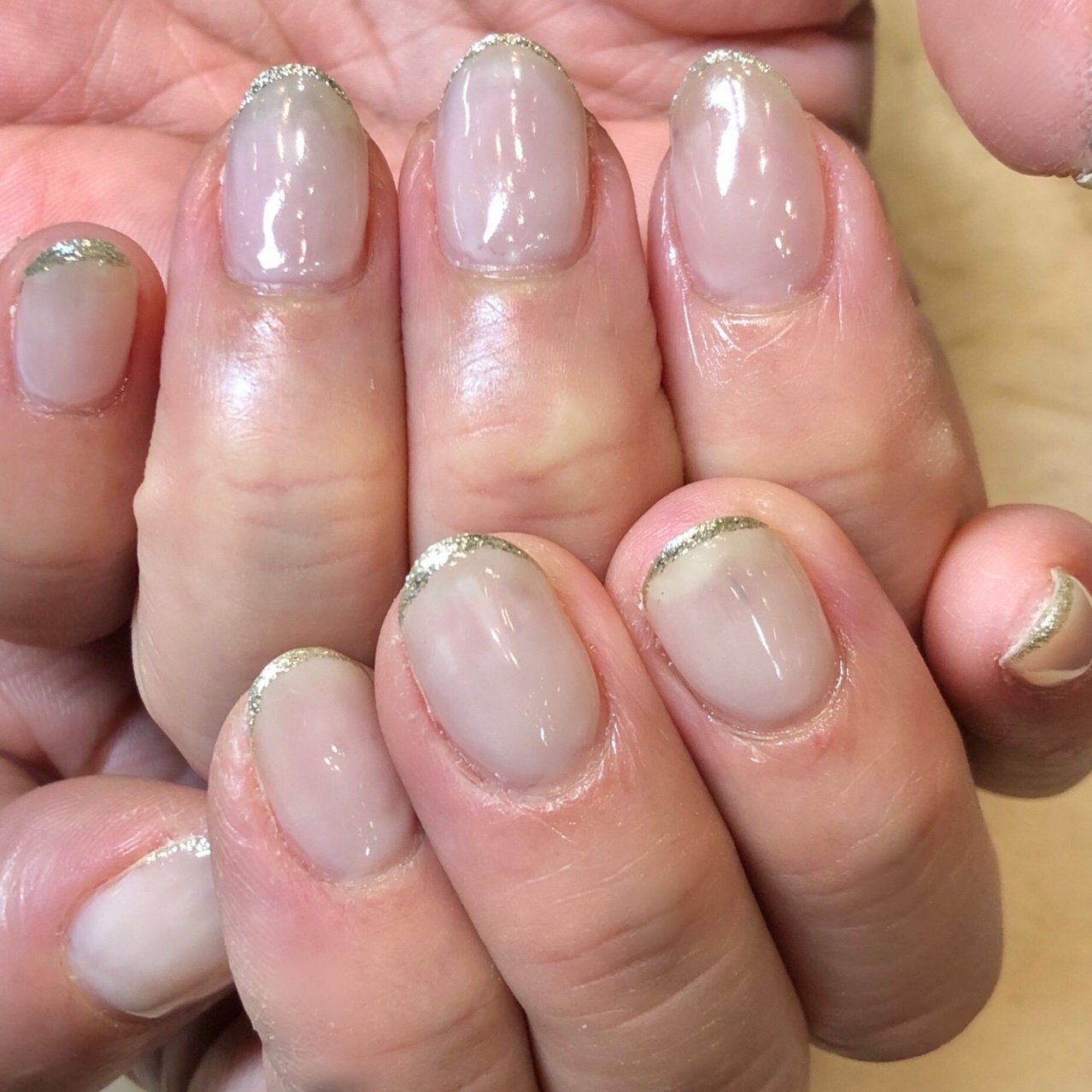シンプル ラメ ワンカラー ジェル Chihiro のネイルデザイン No 4922842 ネイルブック