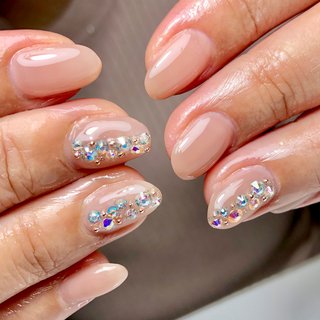 スワロフスキー縦置きのネイルデザイン ネイルブック