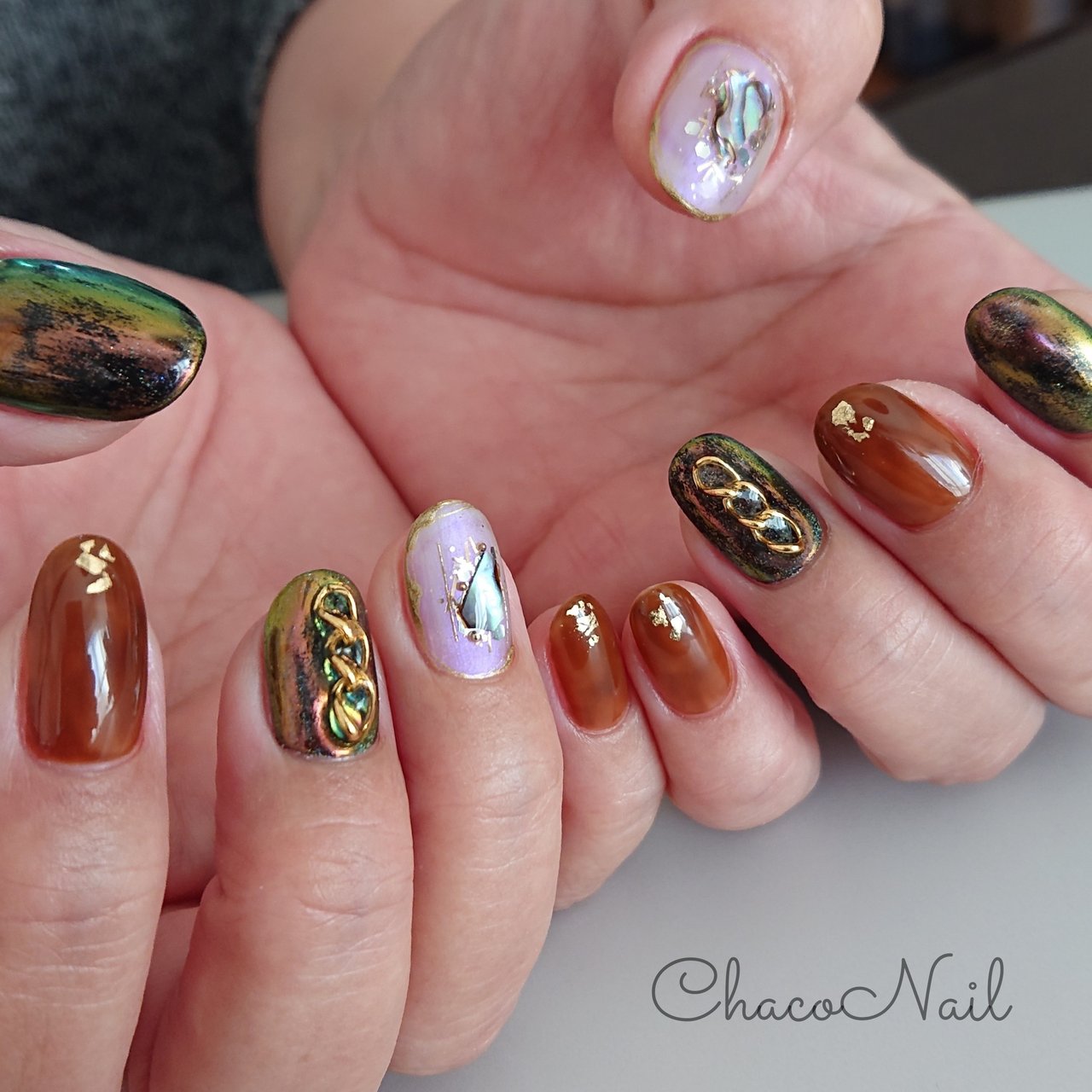 秋 冬 オールシーズン ハンド チェーン Chaco Nailのネイルデザイン No ネイルブック