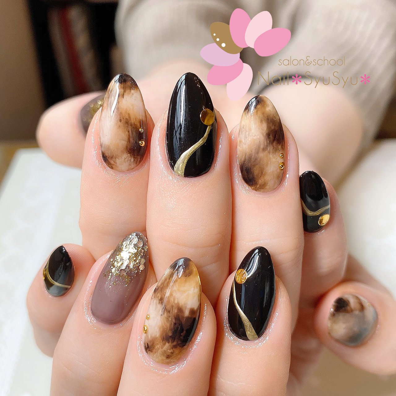 秋 冬 ハンド グラデーション ホログラム Nail Syusyu ネイルシュシュのネイルデザイン No ネイルブック