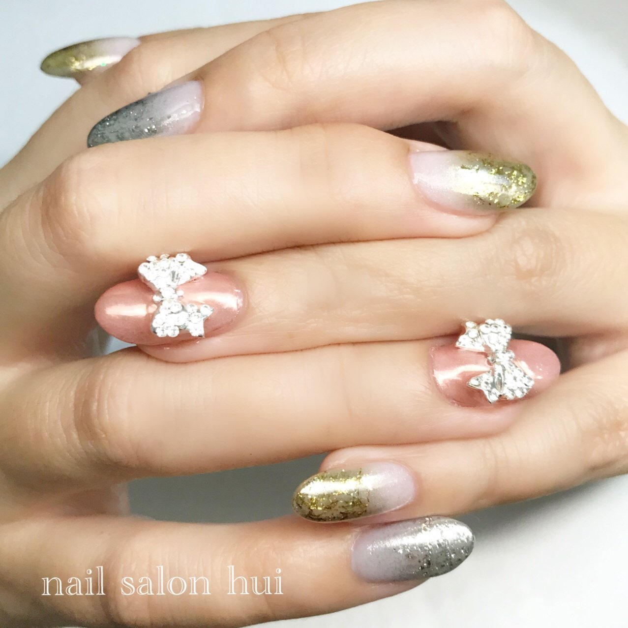 クリスマス デート ハンド ゴールド シルバー Nailsalon Huiのネイルデザイン No ネイルブック