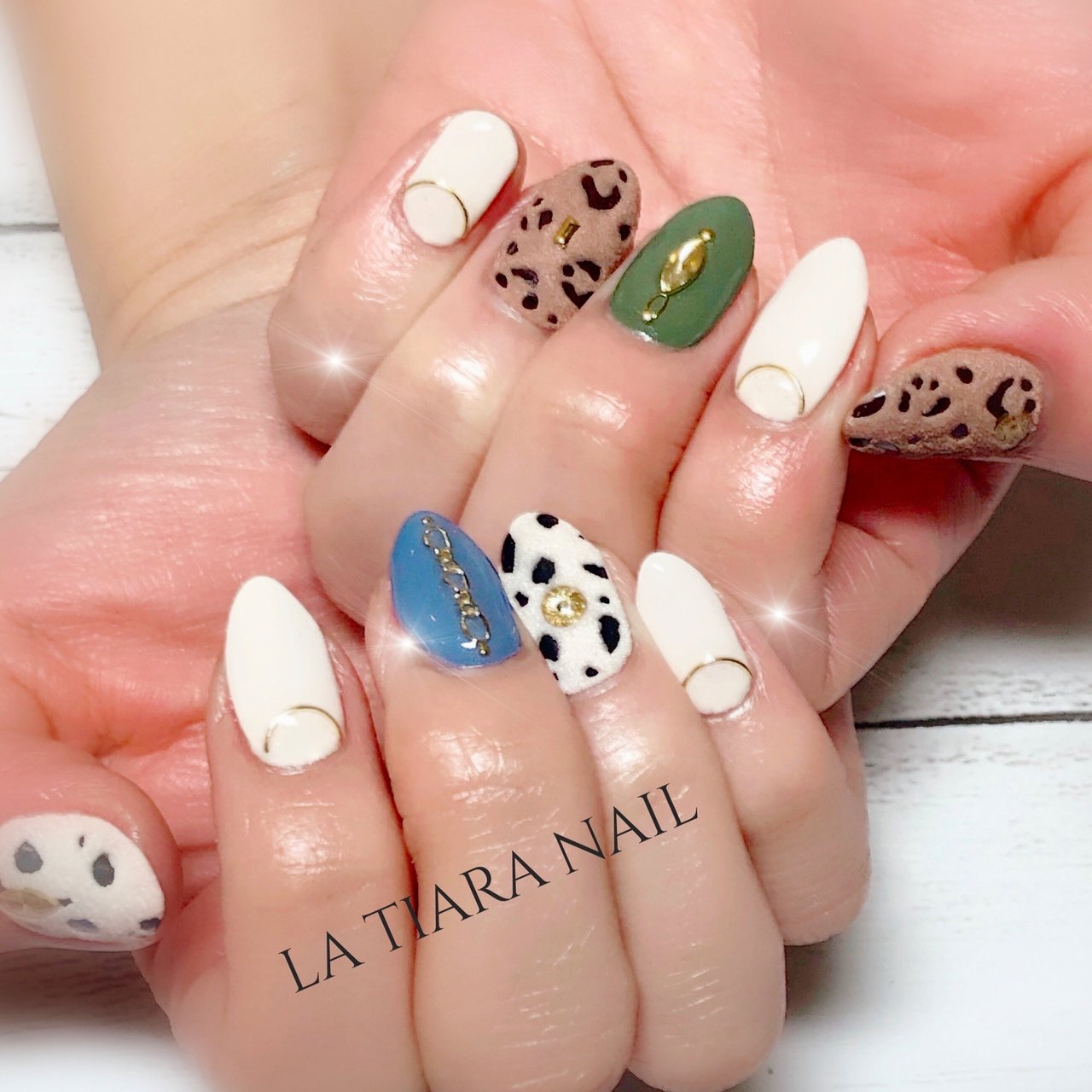La Tiara Nail ラ ティアラ のネイルデザイン No ネイルブック