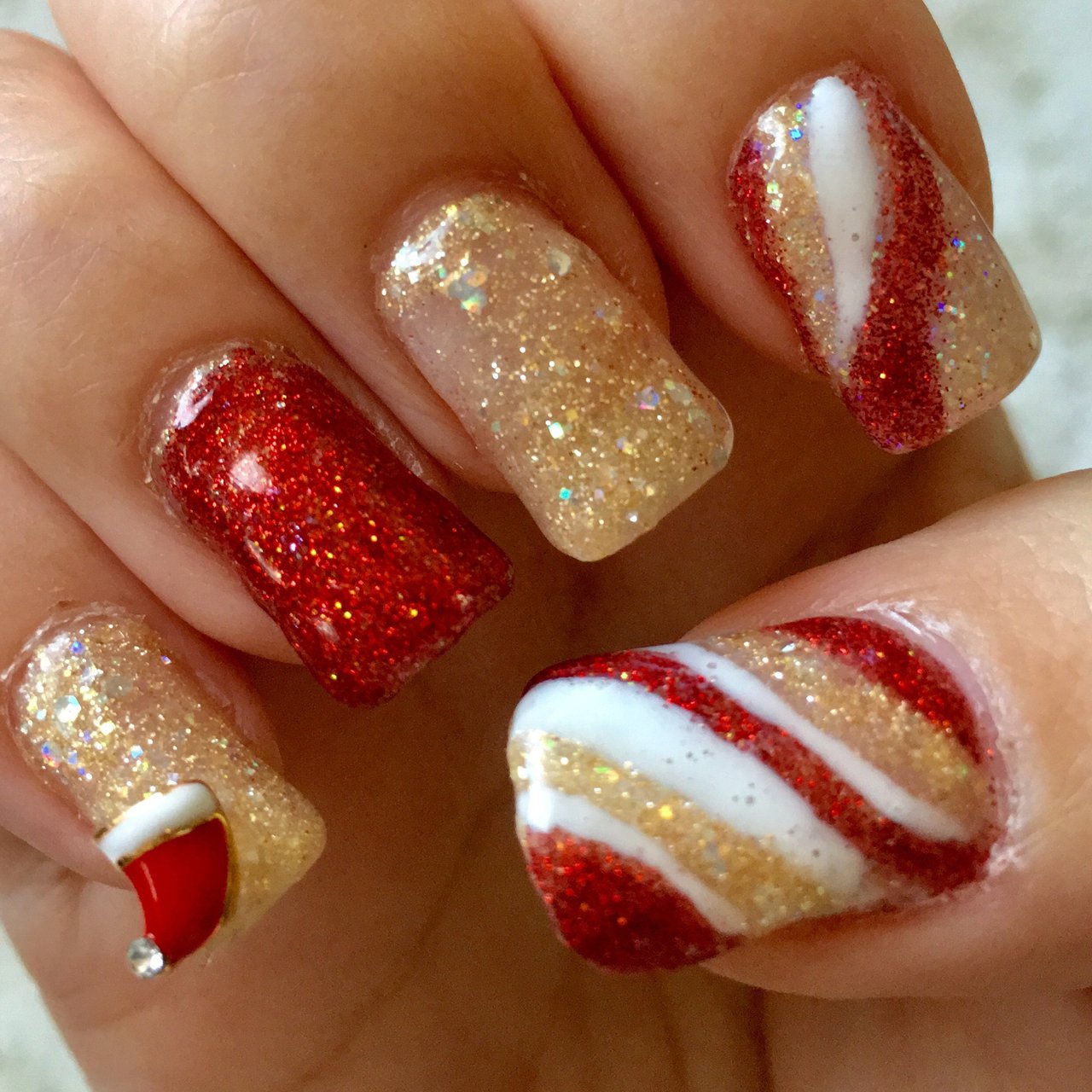 バレンタイン クリスマス プッチ ボルドー ゴールド Mooncat Clipのネイルデザイン No ネイルブック