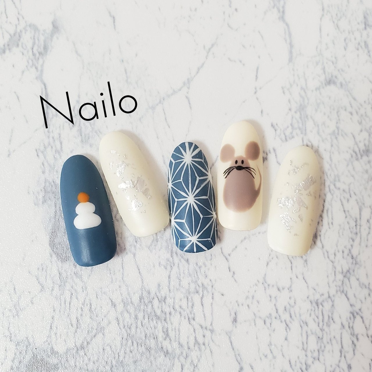 お正月 和柄 ホワイト ブルー ジェルネイル Nailsalon Nailoのネイルデザイン No ネイルブック