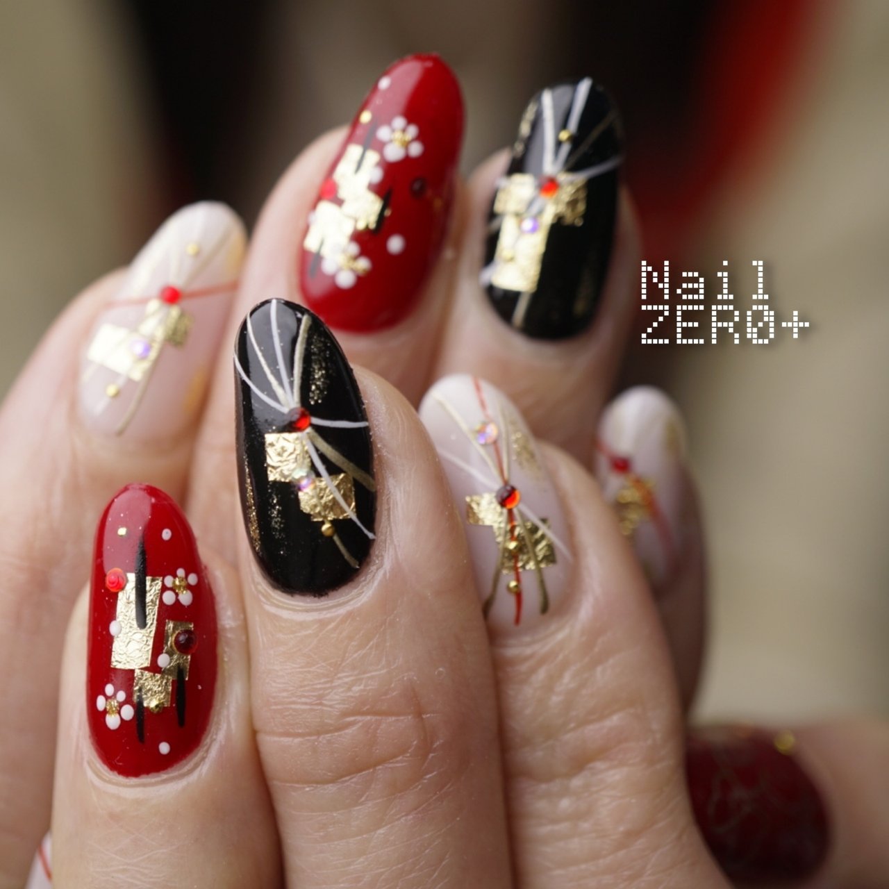 お正月/成人式/パーティー/ハンド/ワンカラー - 塩見隼人 [池袋]ネイル