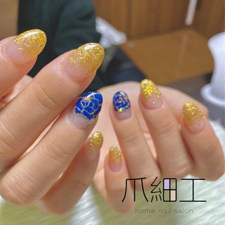 22年 新着順 ゴールド 金 青薔薇のネイルデザイン ネイルブック