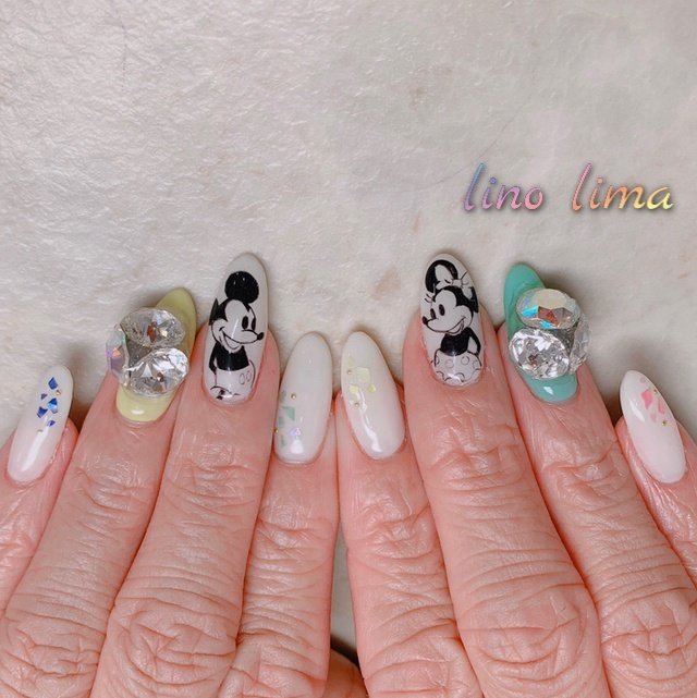 冬 お正月 ハンド ビジュー シェル Lino Lima リノ リマ のネイルデザイン No ネイルブック
