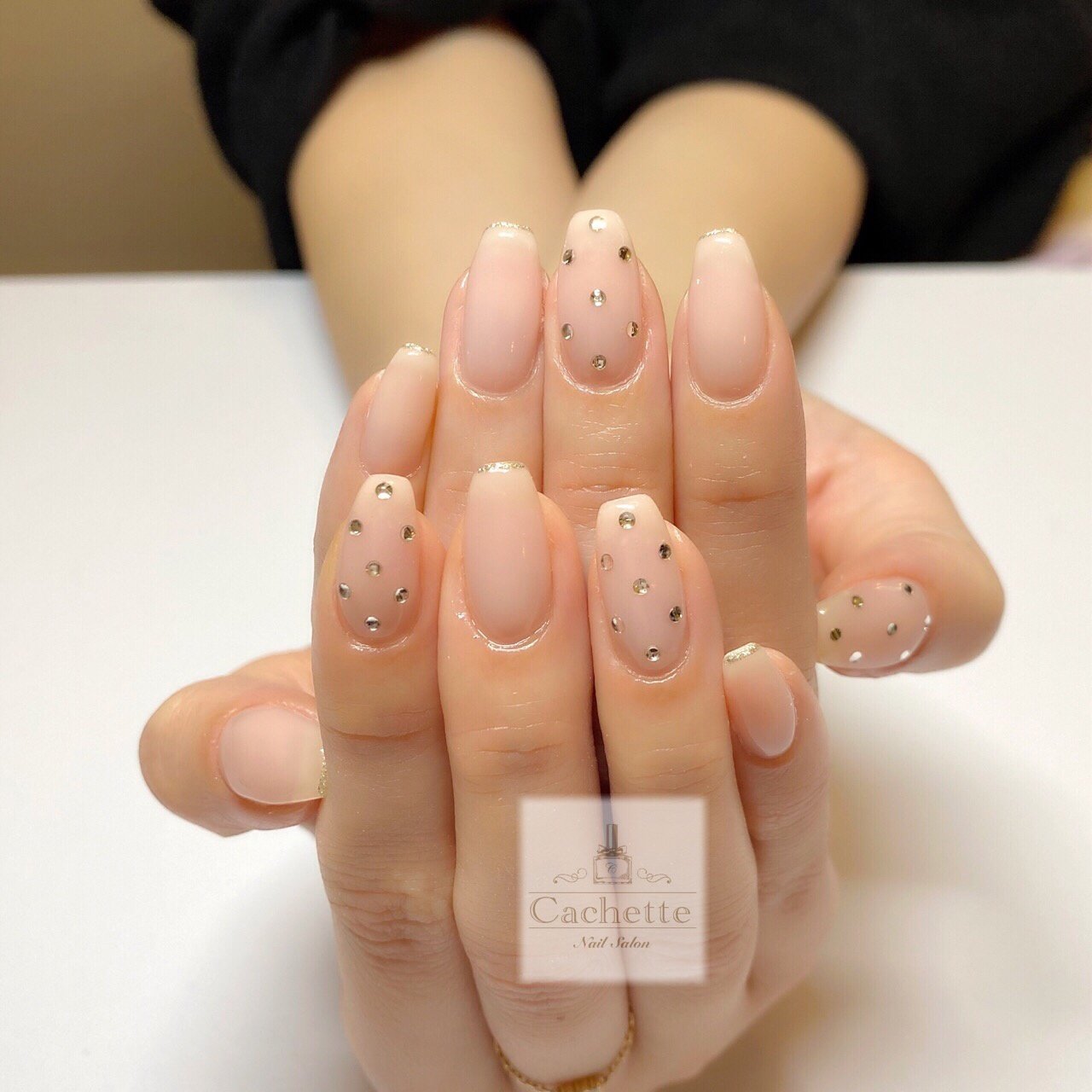 春 冬 オールシーズン ハンド シンプル 伏見桃山ネイルサロン カシェットのネイルデザイン No ネイルブック