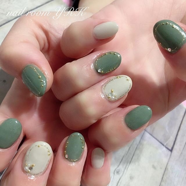 秋 冬 オールシーズン ハンド ラメ Nail Room Yrkのネイルデザイン No ネイルブック